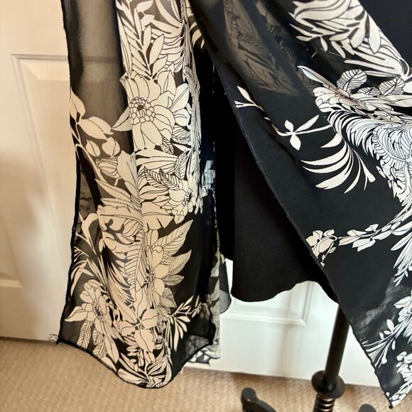 Bohemian black white floral skirt, Rampage size 7 flowy handkerchief hem midi - Picture 4 of 7